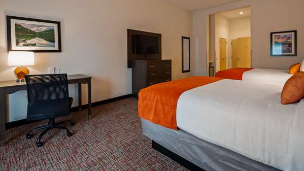  - Best Western Plus Inn & Suites Elizabethtown - I-65, Exit 94