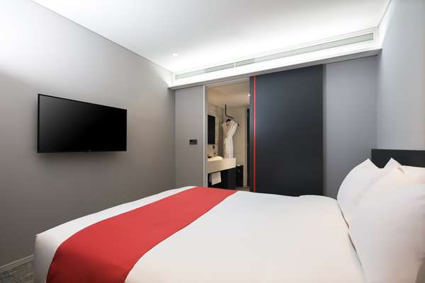 1 Double Bed, Non-Smoking, Deluxe Quality Room, Coffee Maker, High Speed Internet Access