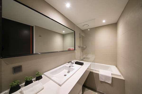 1 Double 1 Single, Non-Smoking, Junior Suite, Kitchenette