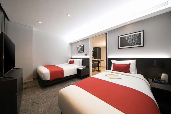1 Double 1 Single, Non-Smoking, Junior Suite, Kitchenette