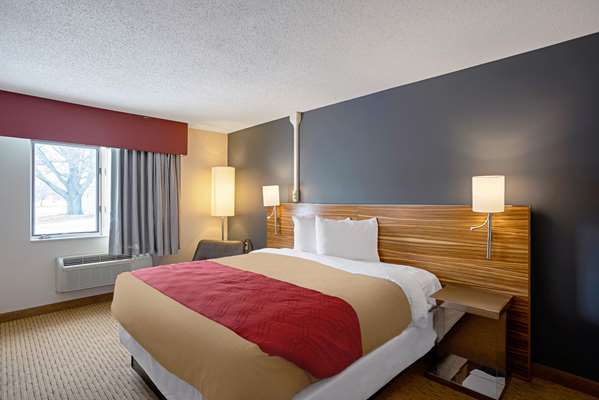  - Quality Inn Clinton