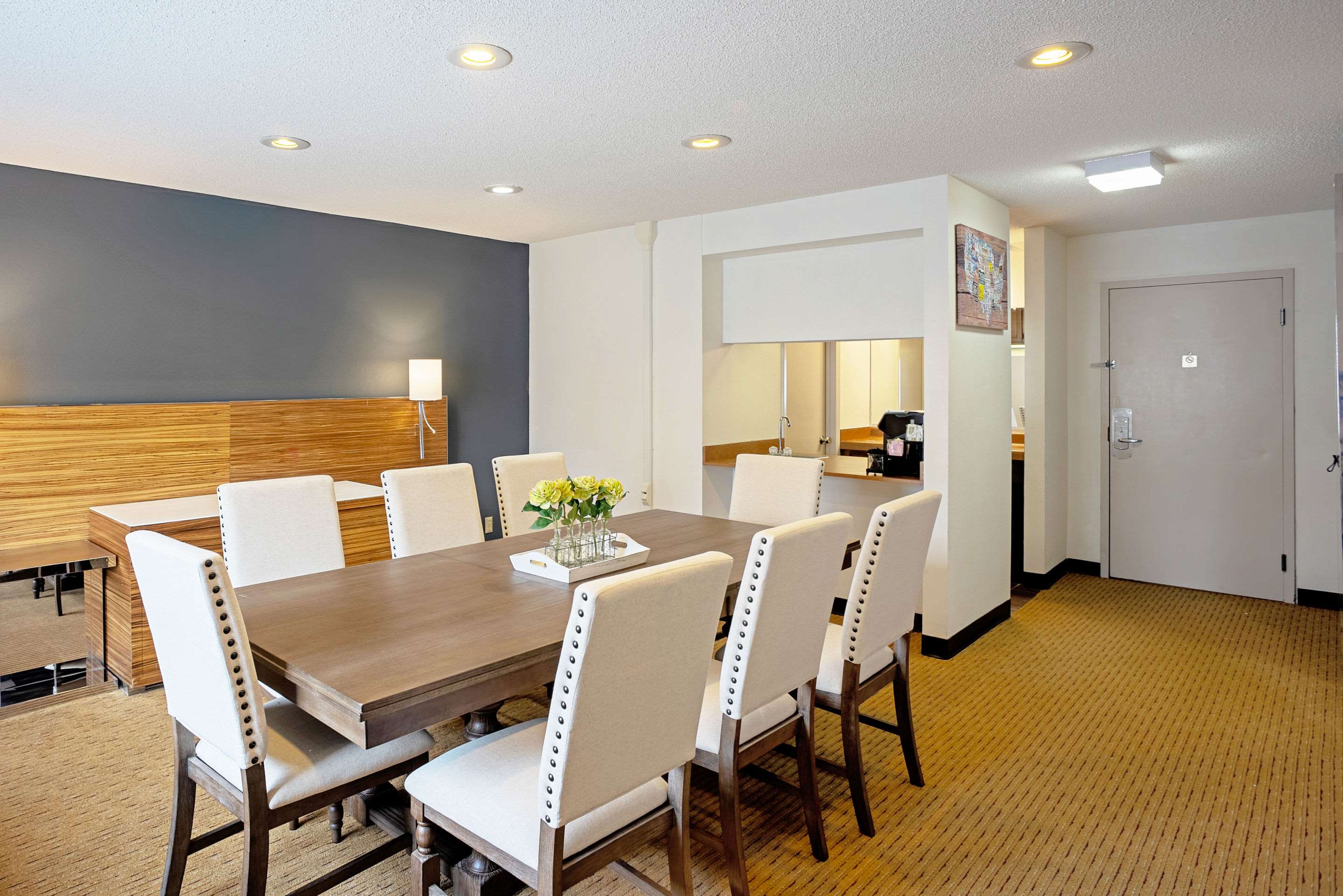 Meeting room | Quality Inn Frontier at US Hwy 30