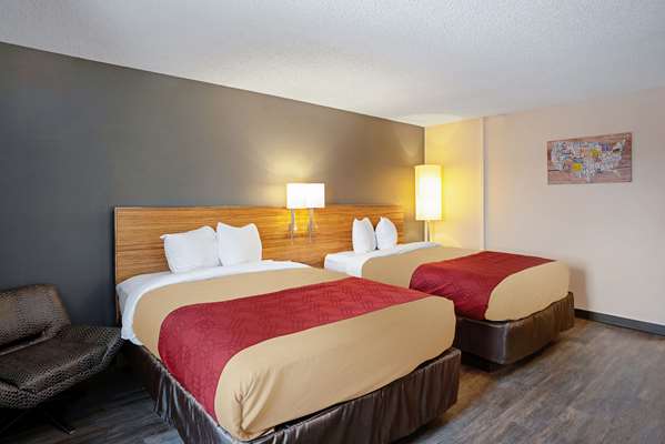  - Quality Inn Clinton