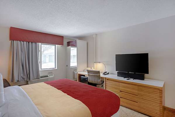 Suite - Quality Inn Clinton