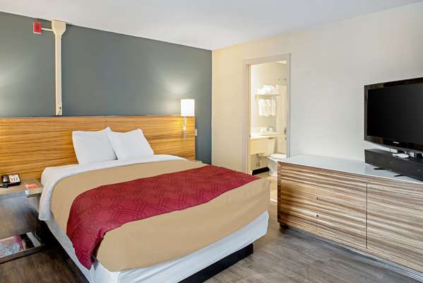  - Quality Inn Clinton