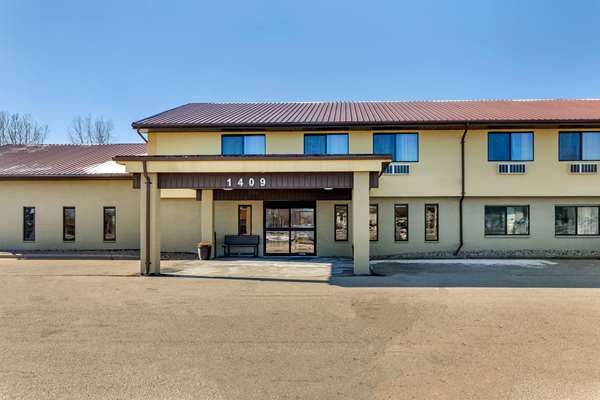 Exterior view - Quality Inn New London