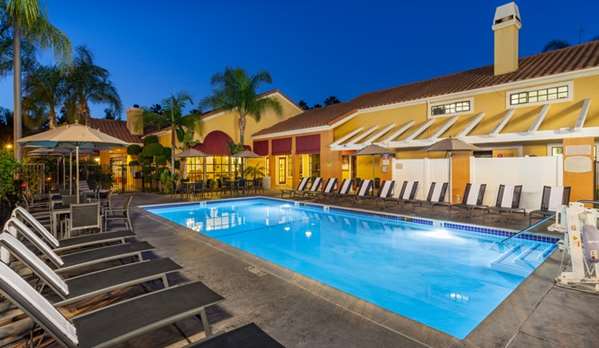 Pool - Clementine Hotel & Suites Anaheim - I-5, Exit 109