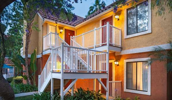 Exterior view - Clementine Hotel & Suites Anaheim - I-5, Exit 109