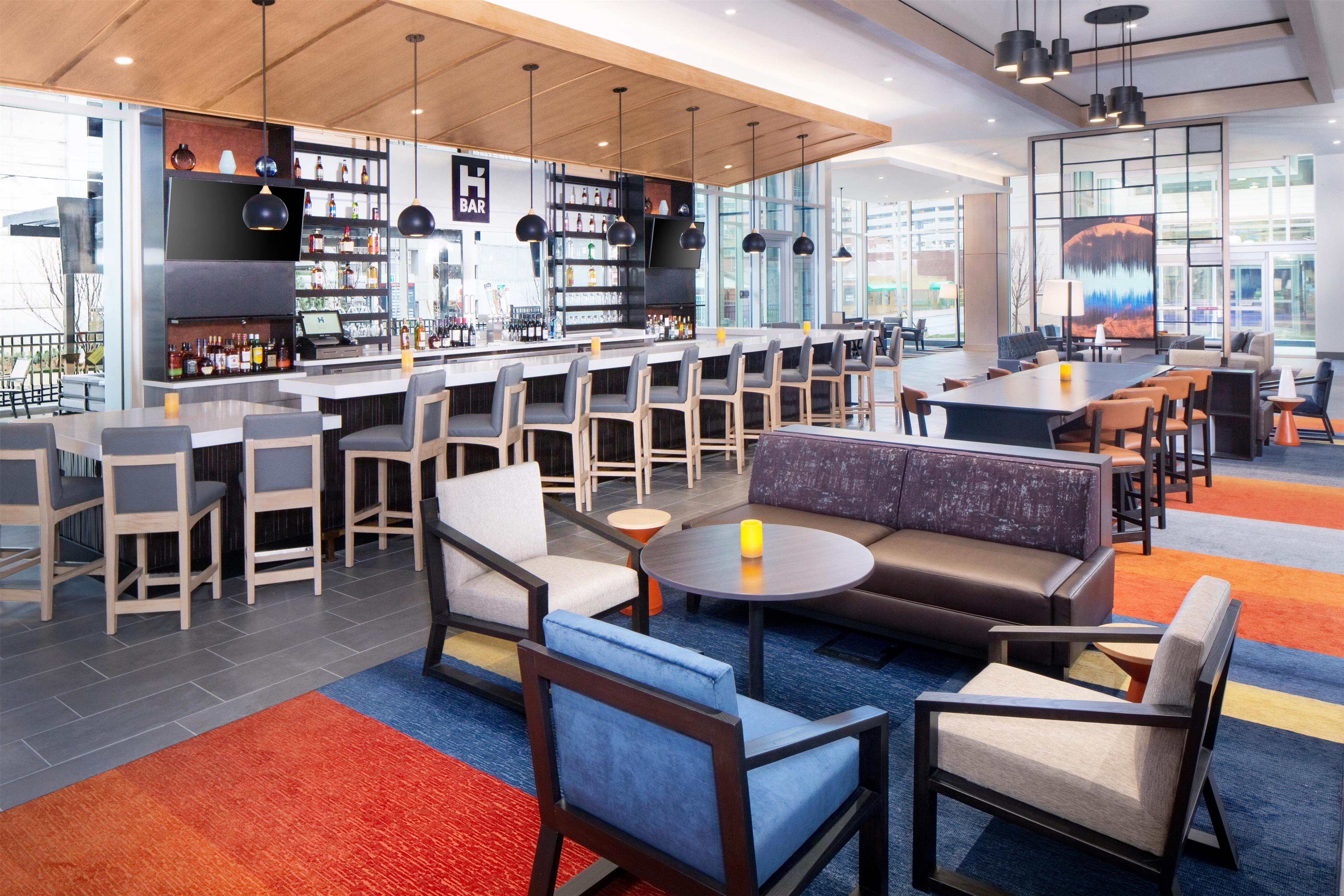 Bar Lounge | Hyatt House Nashville at Vanderbilt