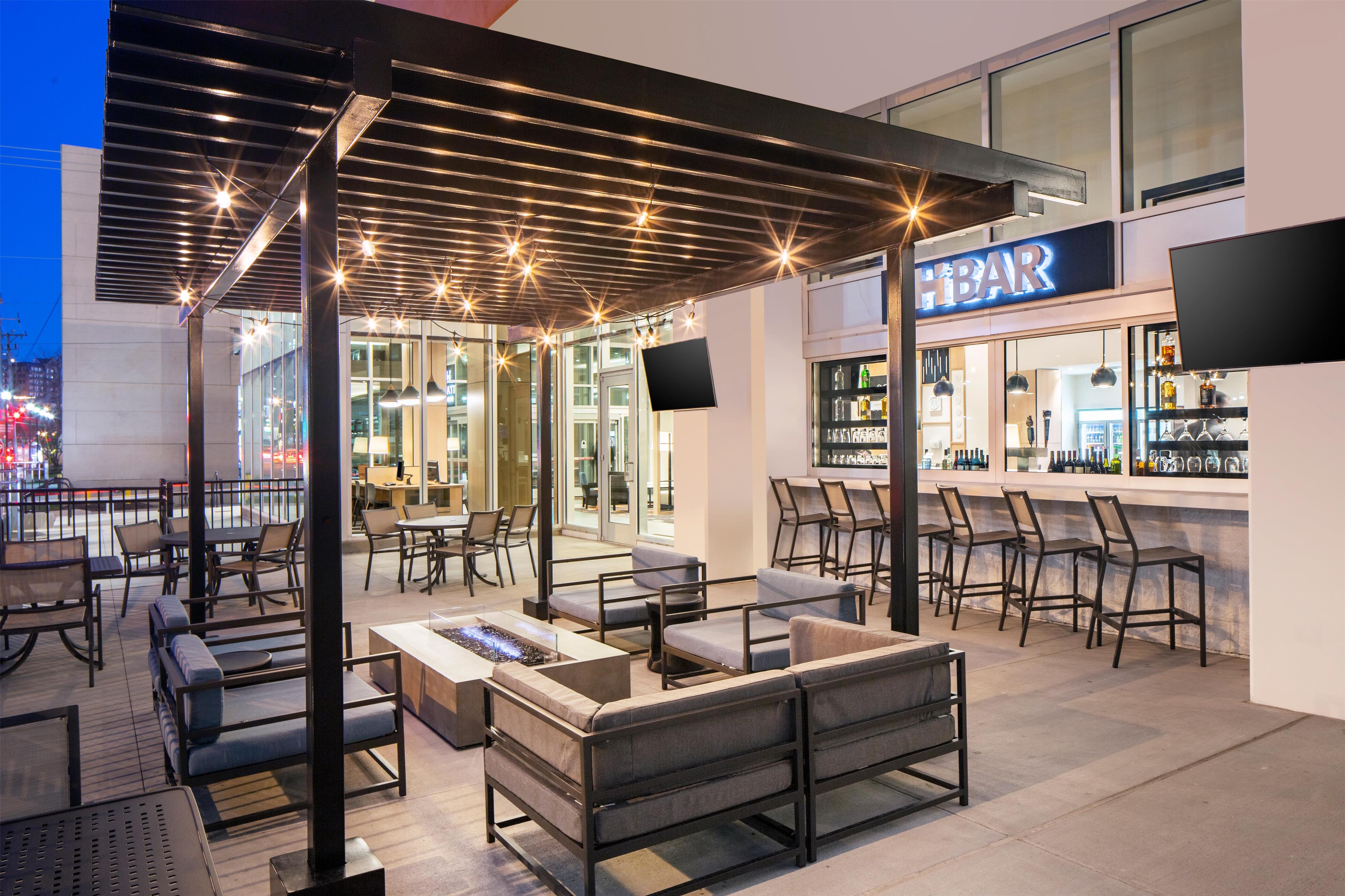 Bar Lounge | Hyatt House Nashville at Vanderbilt