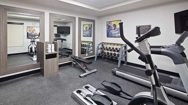 Fitness/ Exercise Room - Best Western Green Oaks Inn & Suites La Vernia