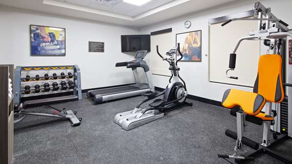 Fitness/ Exercise Room - Best Western Green Oaks Inn & Suites La Vernia