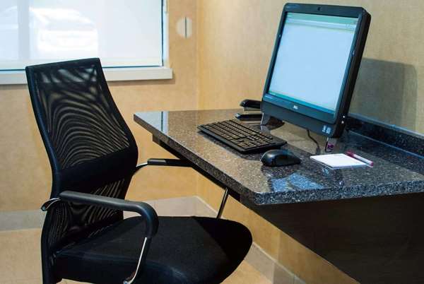 Conference Area - Hawthorn Suites by Wyndham Tysons Corner Vienna