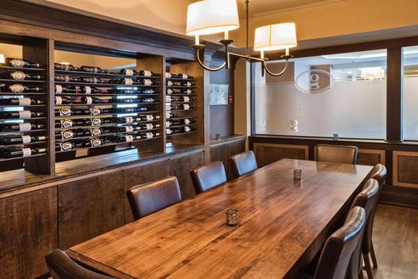 Restaurant - Georgian Bay Hotel Collingwood