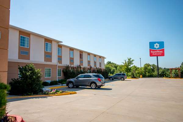 Exterior view - SureStay Plus Hotel by Best Western Owasso