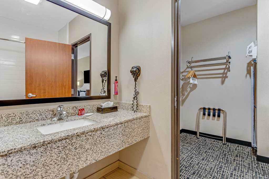 SureStay Plus by Best Western Owasso Tulsa North-guestroom-Guest Room,Bathroom,On-Site.jpg