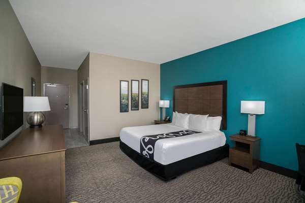  - La Quinta Inn & Suites West Memphis - I-40 & I-55, Exit 278