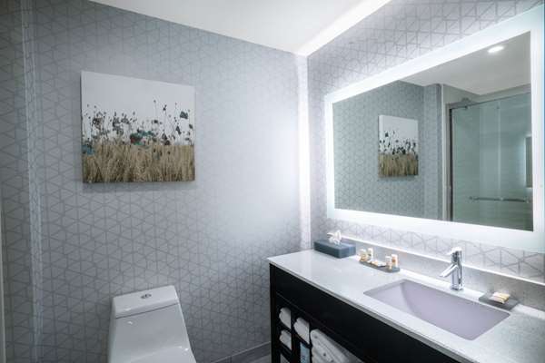  - La Quinta Inn & Suites West Memphis - I-40 & I-55, Exit 278