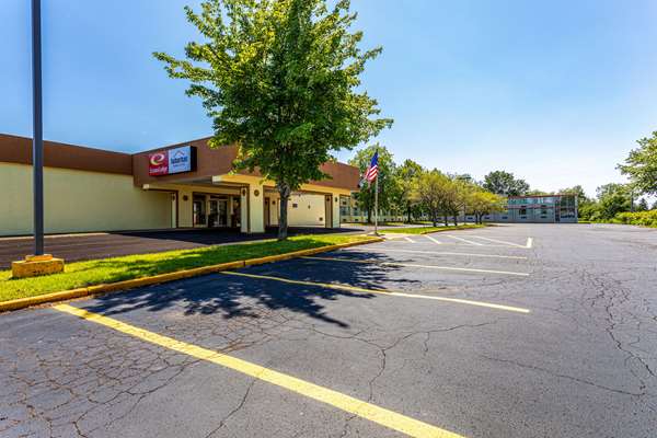 Exterior view - Econo Lodge Fredonia