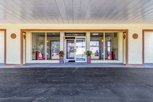 Exterior view - Econo Lodge Fredonia