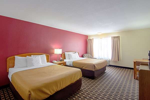 Suite - Econo Lodge Inn & Suites Wisconsin Dells - I-90 & I-94, Exit 87