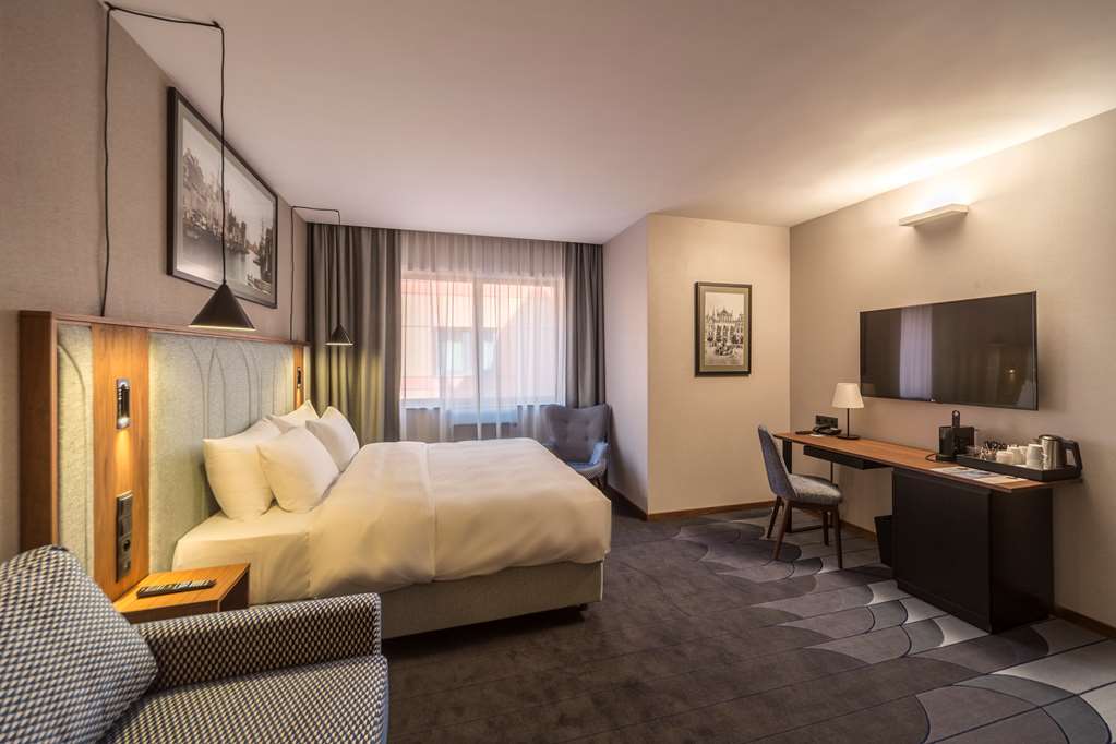 RD HOTEL AND APARTMENTS GDANSK-guestroom-Guest Room,Suite,On-Site.jpg