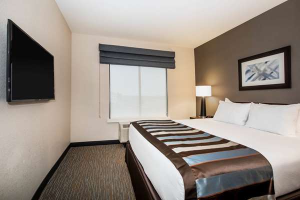 Suite - Wingate by Wyndham Hotel Airport Denver