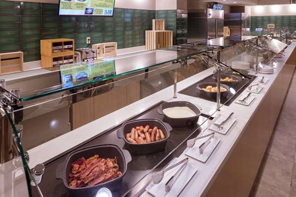 Amenities - Hilton Hotel Birmingham at UAB