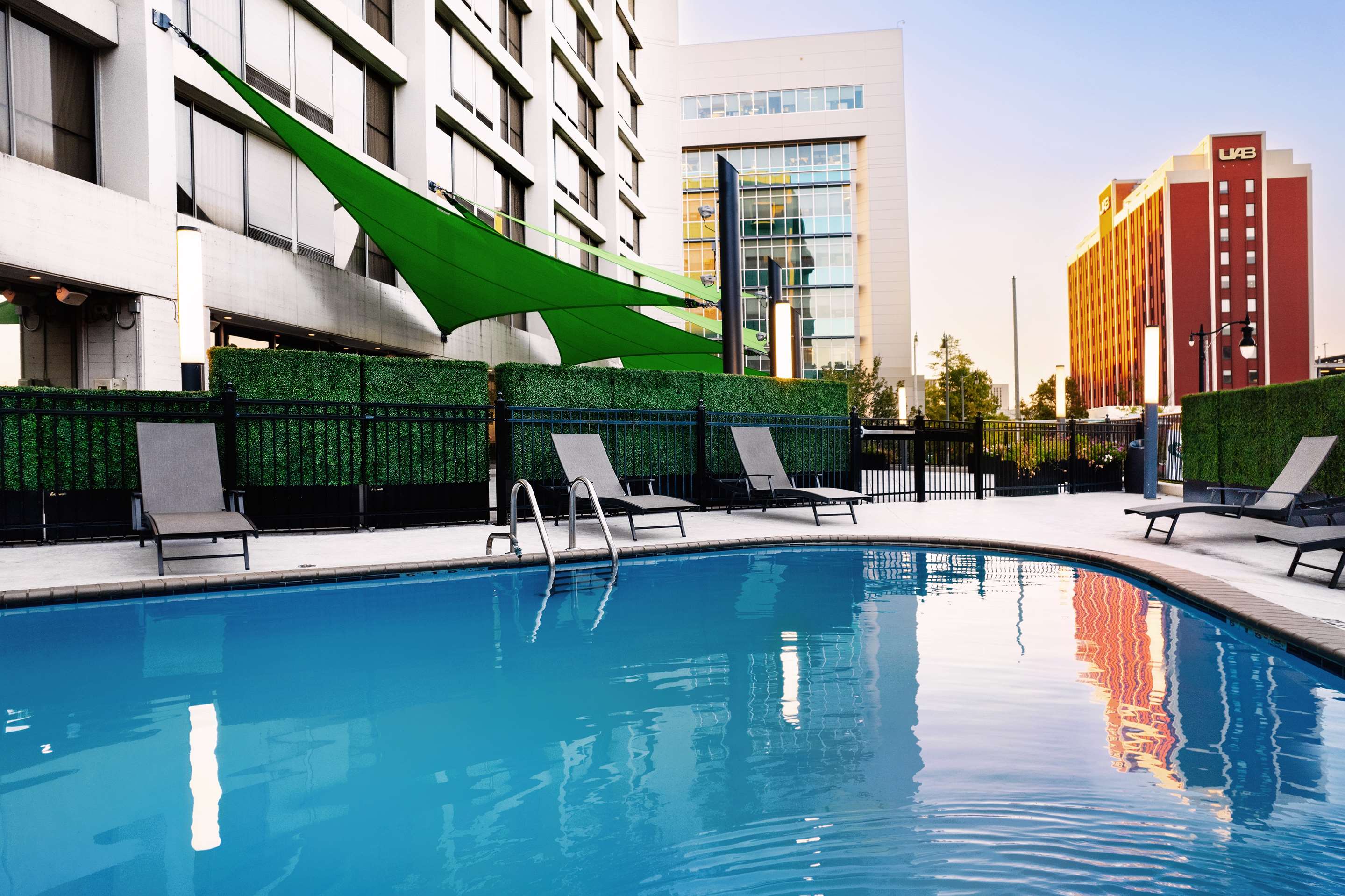 Pool | Hilton Birmingham Downtown at UAB