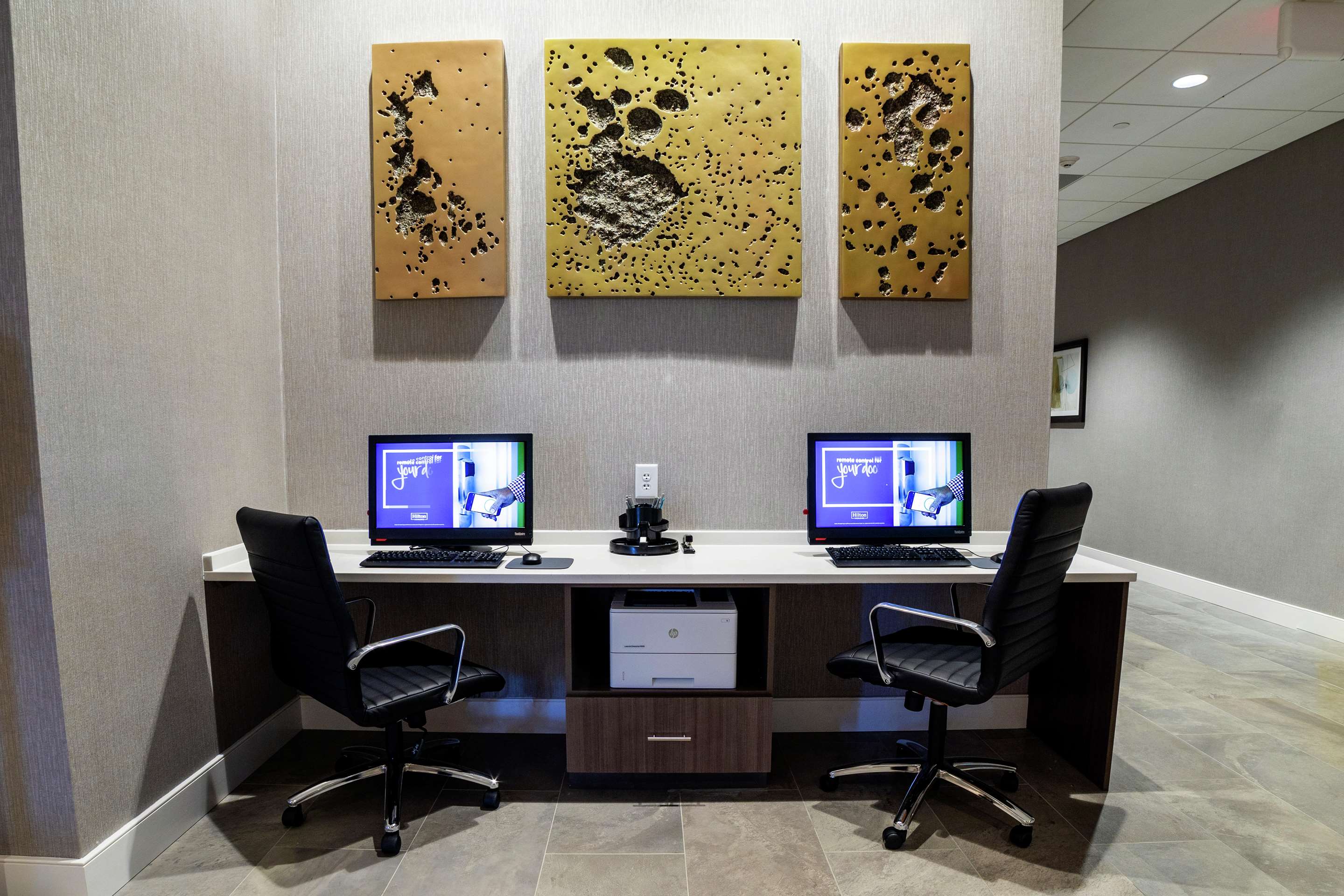 Business Center | Hilton Garden Inn Spartanburg