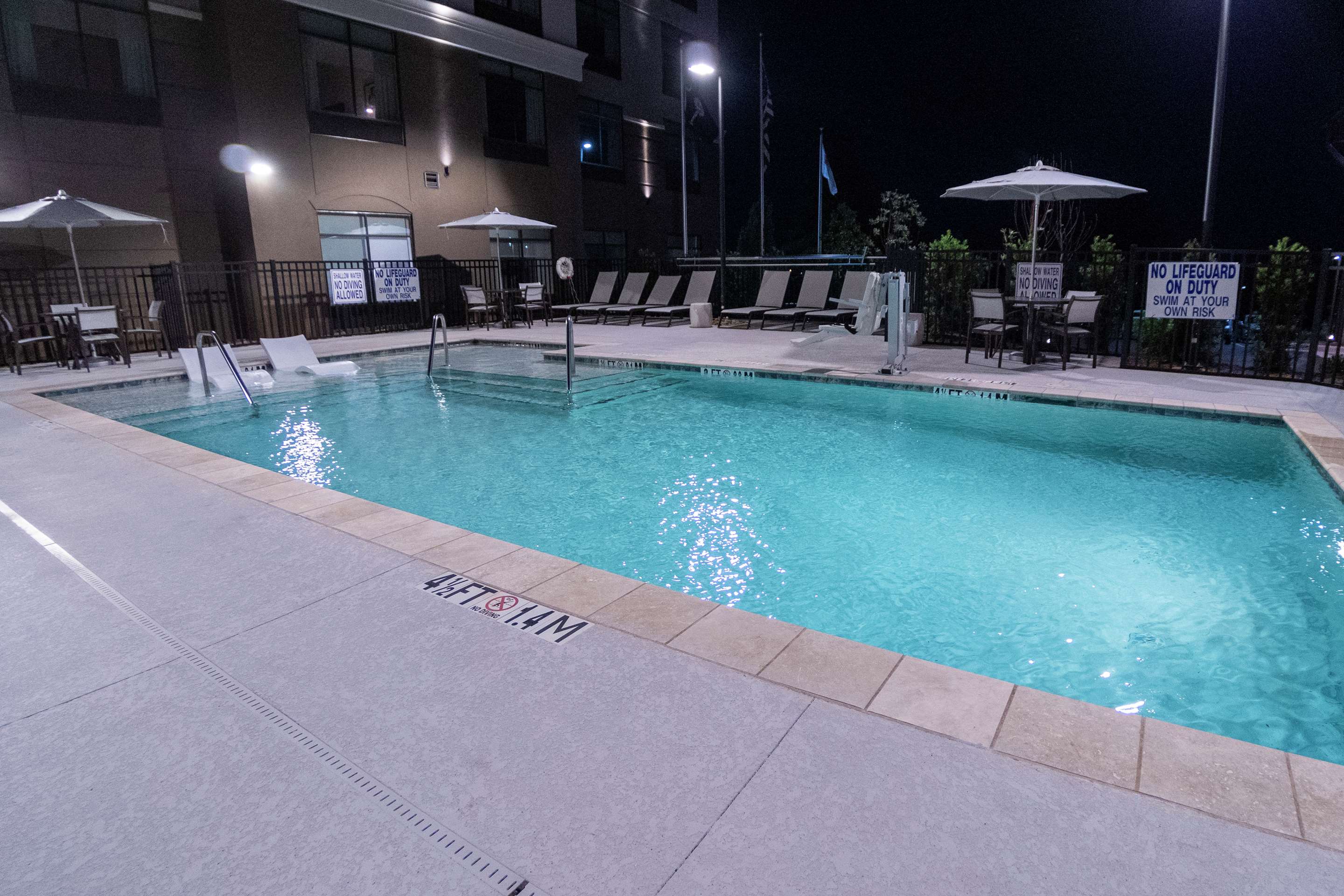 Pool | Hilton Garden Inn Spartanburg