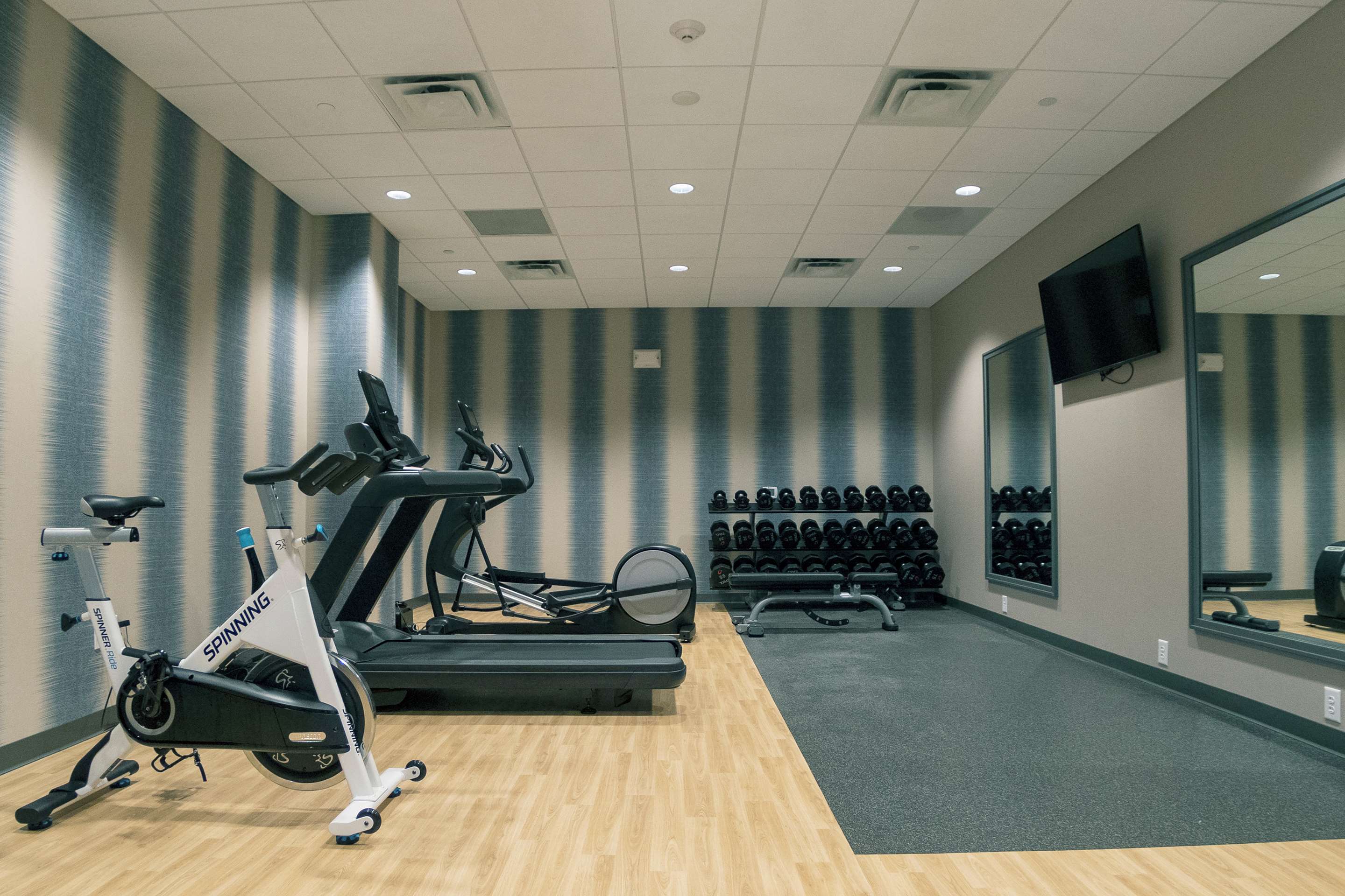 Health club fitness center gym | Hilton Garden Inn Spartanburg