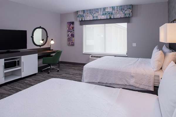  - Hampton Inn & Suites Downtown Winston-Salem