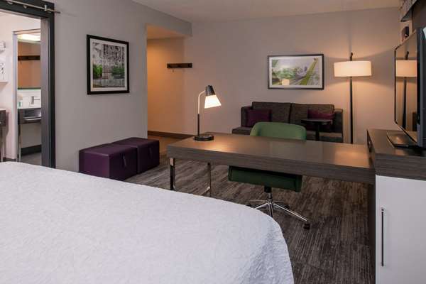  - Hampton Inn & Suites Downtown Winston-Salem