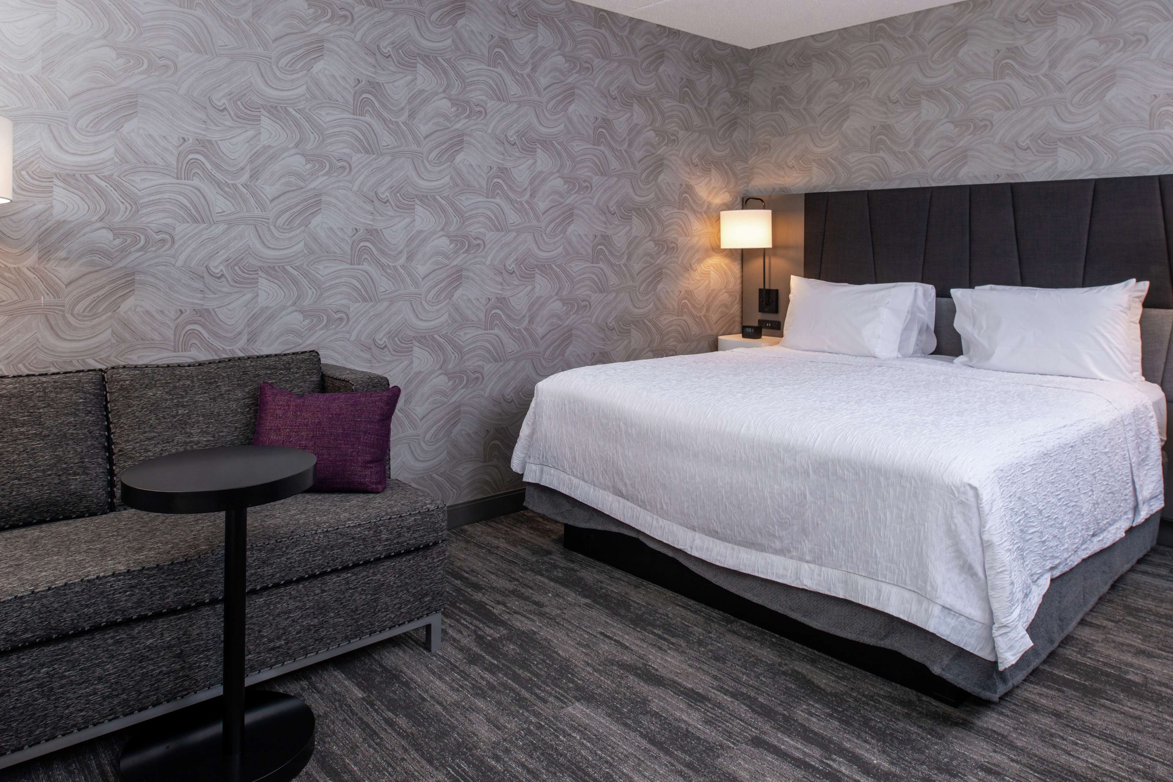 Hampton Inn & Suites by Hilton Winston-Salem Downtown Room Type - 1KNG W  FRIDGE MICROWAVE