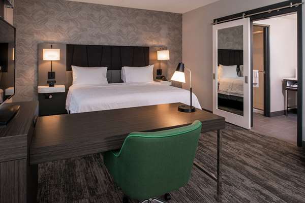  - Hampton Inn & Suites Downtown Winston-Salem