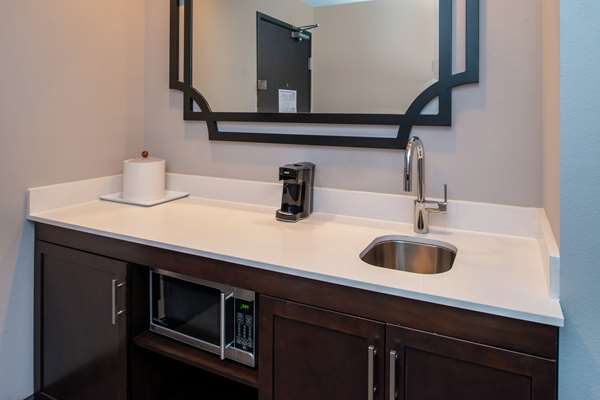  - Hampton Inn & Suites Downtown Winston-Salem