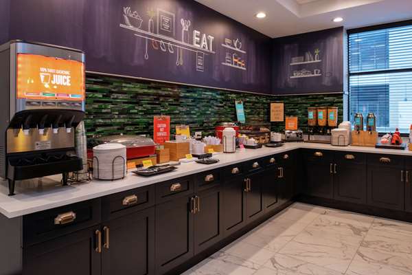 Amenities - Hampton Inn & Suites Downtown Winston-Salem