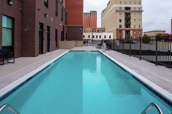 Pool - Hampton Inn & Suites Downtown Winston-Salem