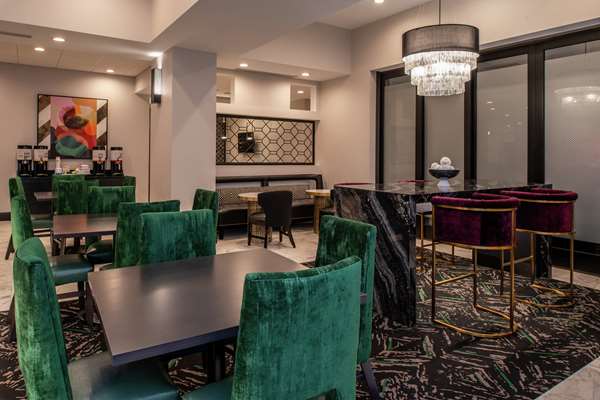 Amenities - Hampton Inn & Suites Downtown Winston-Salem