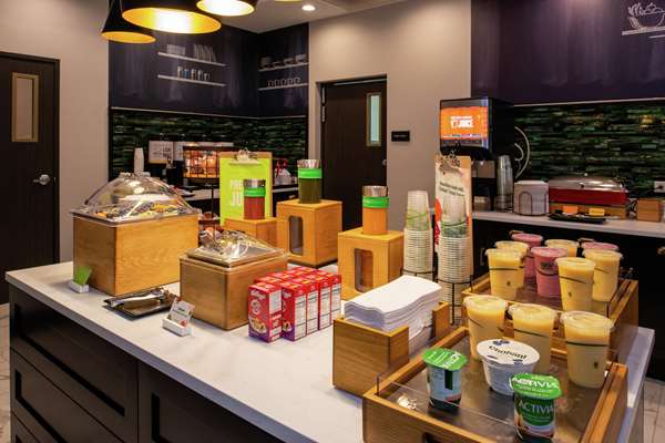 Amenities - Hampton Inn & Suites Downtown Winston-Salem