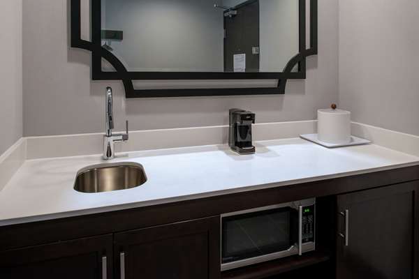  - Hampton Inn & Suites Downtown Winston-Salem