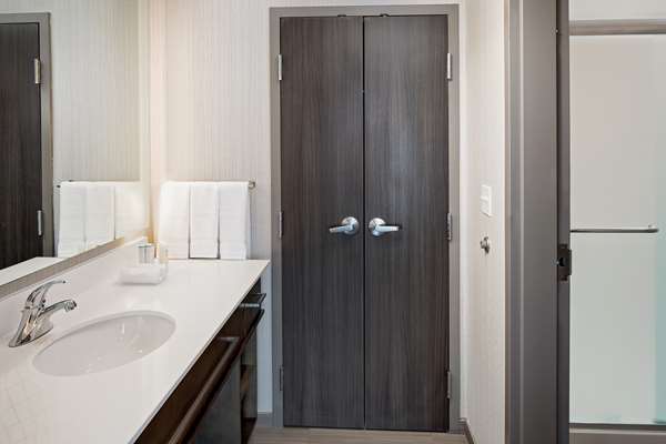  - Homewood Suites by Hilton Ronkonkoma - I-495, Exit 60