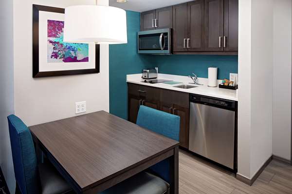  - Homewood Suites by Hilton Ronkonkoma - I-495, Exit 60