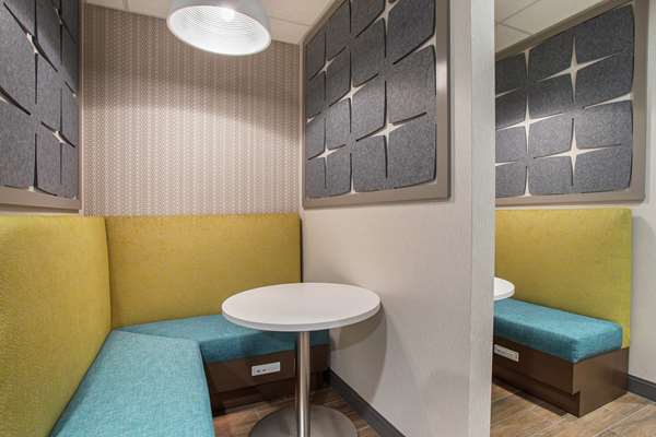 Conference Area - Hampton Inn & Suites Simpsonville