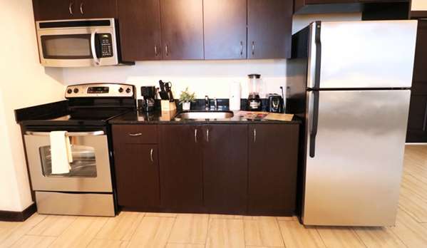  - Tradewinds Apartment Hotel Miami Beach