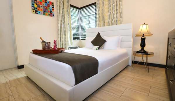  - Tradewinds Apartment Hotel Miami Beach