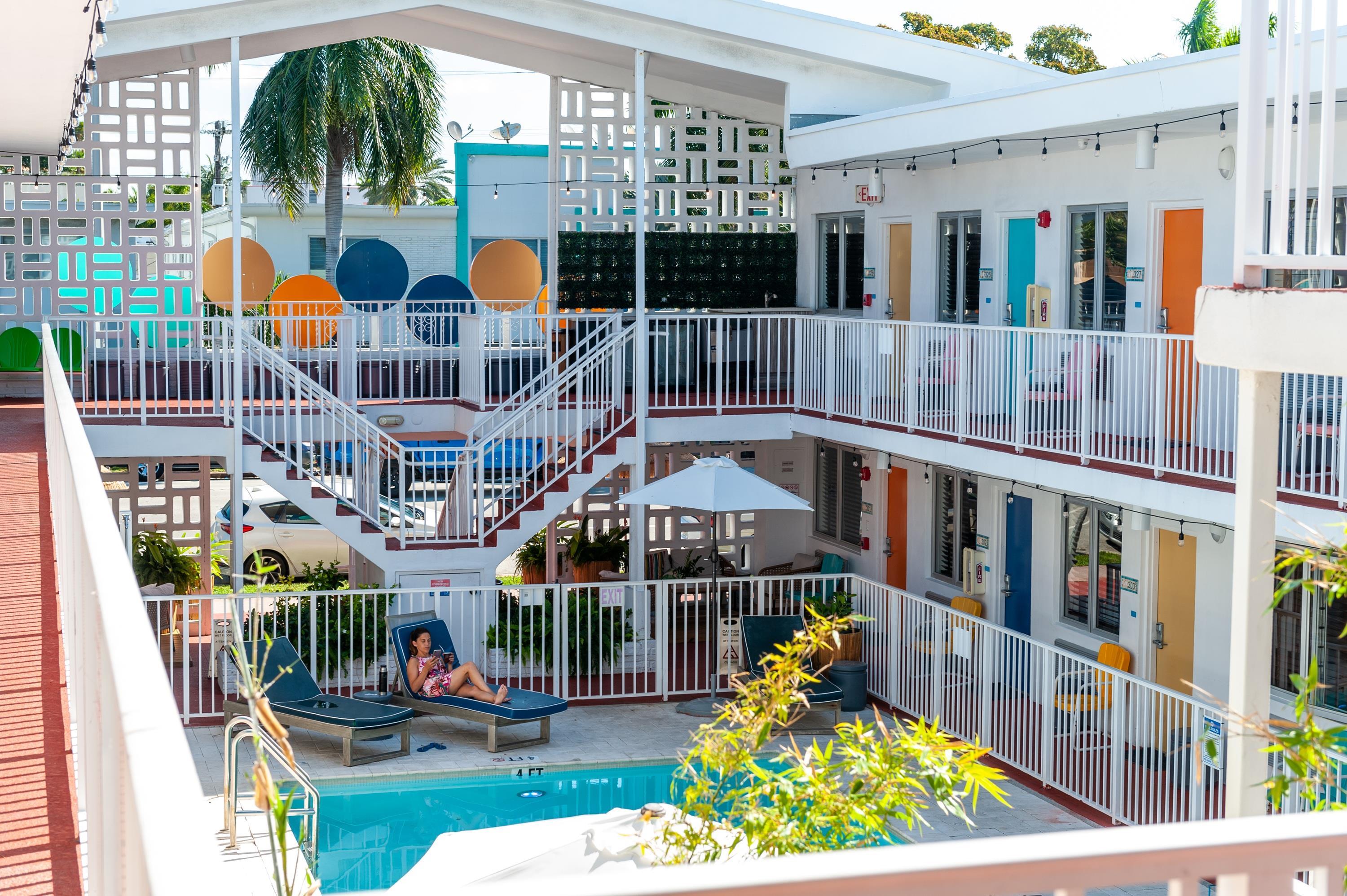 Waterside Hotel Pool | Waterside Hotel and Suites