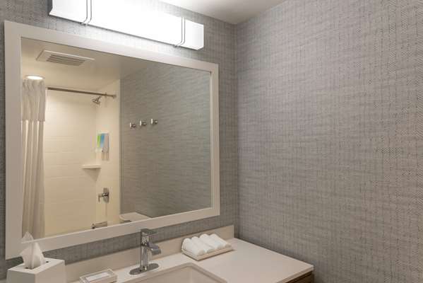  - Home2 Suites by Hilton Airport Indianapolis - I-70, Exit 68