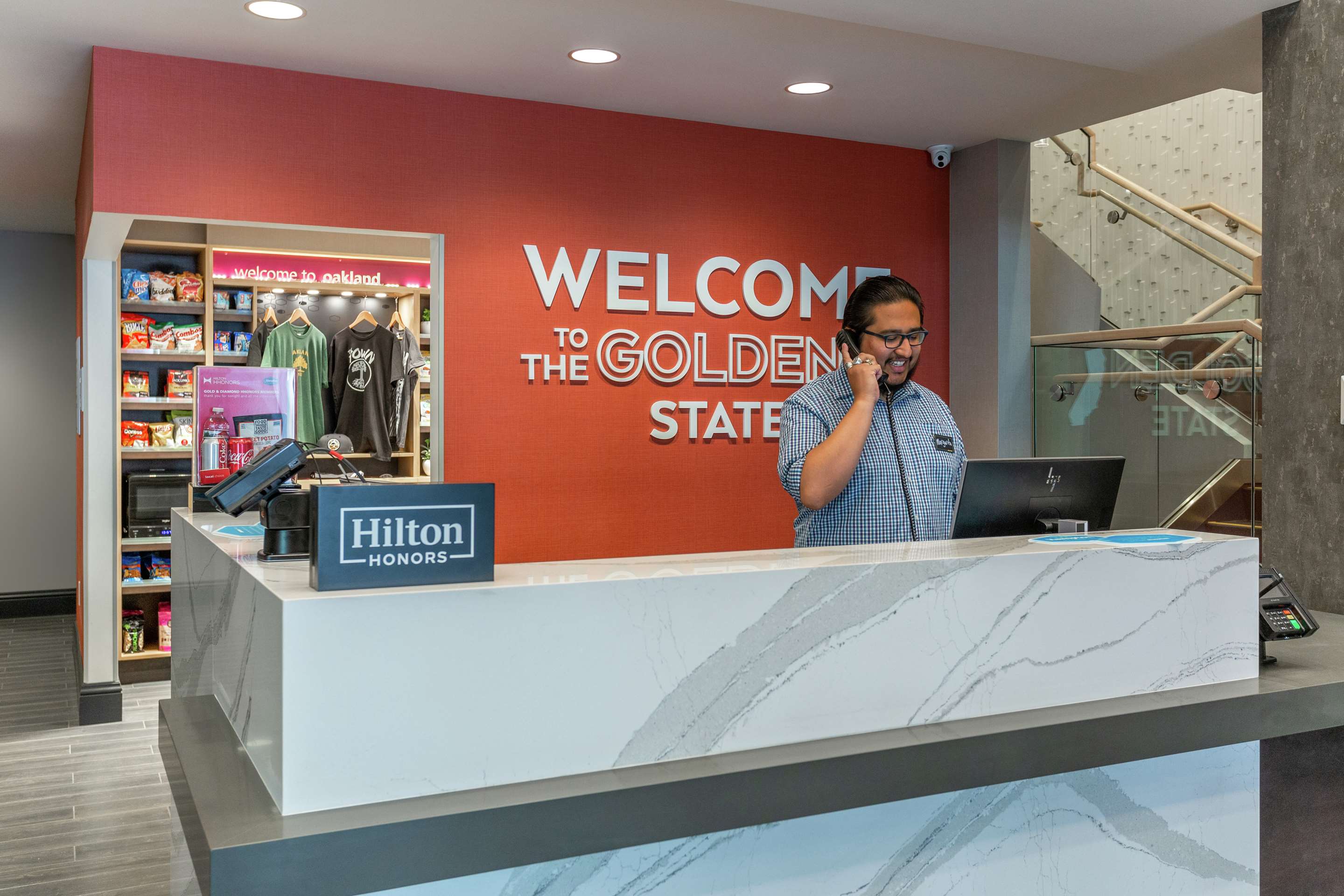 Reception | Hampton Inn Oakland Downtown-City Center